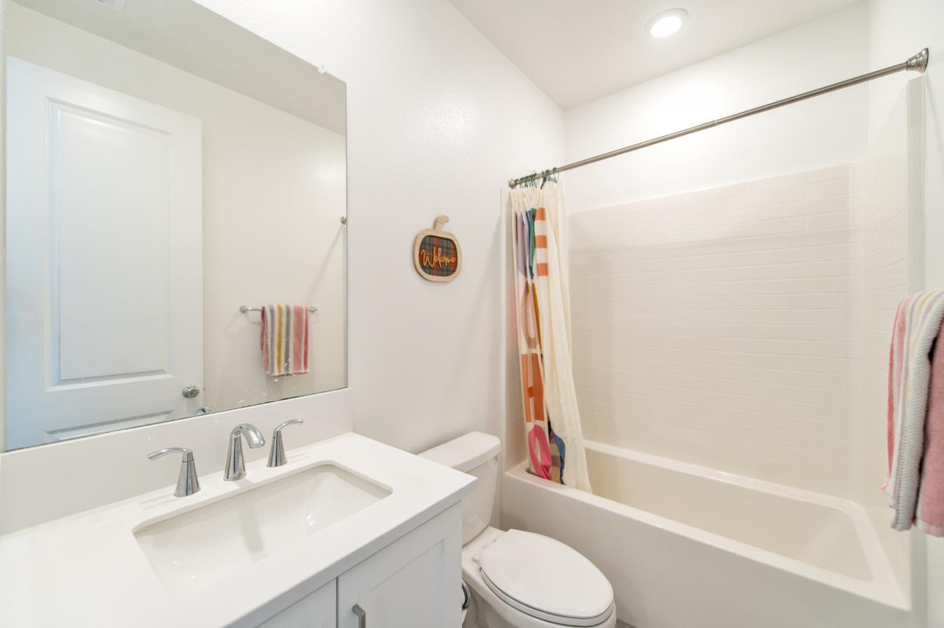 Irvine, Orange, 92618, United States, 4 Bedrooms Bedrooms, ,3 BathroomsBathrooms,Residential,For Sale,1892366