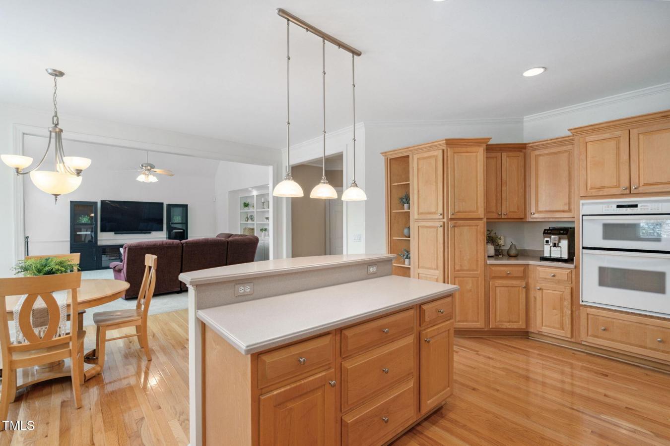 Cary, North Carolina, 27519, United States, 4 Bedrooms Bedrooms, ,3 BathroomsBathrooms,Residential,For Sale,1892362
