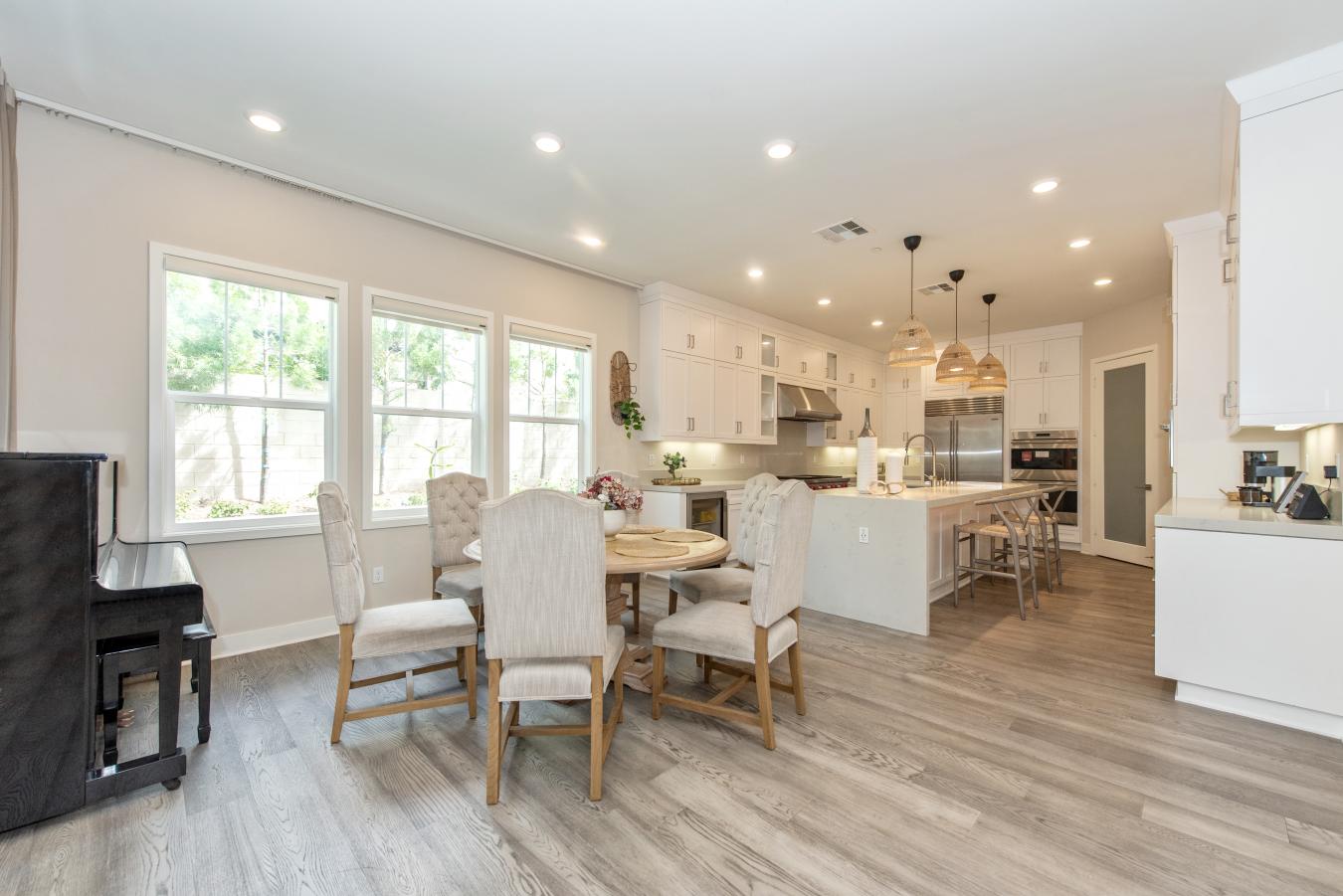 Irvine, Orange, 92618, United States, 4 Bedrooms Bedrooms, ,4 BathroomsBathrooms,Residential,For Sale,1892359