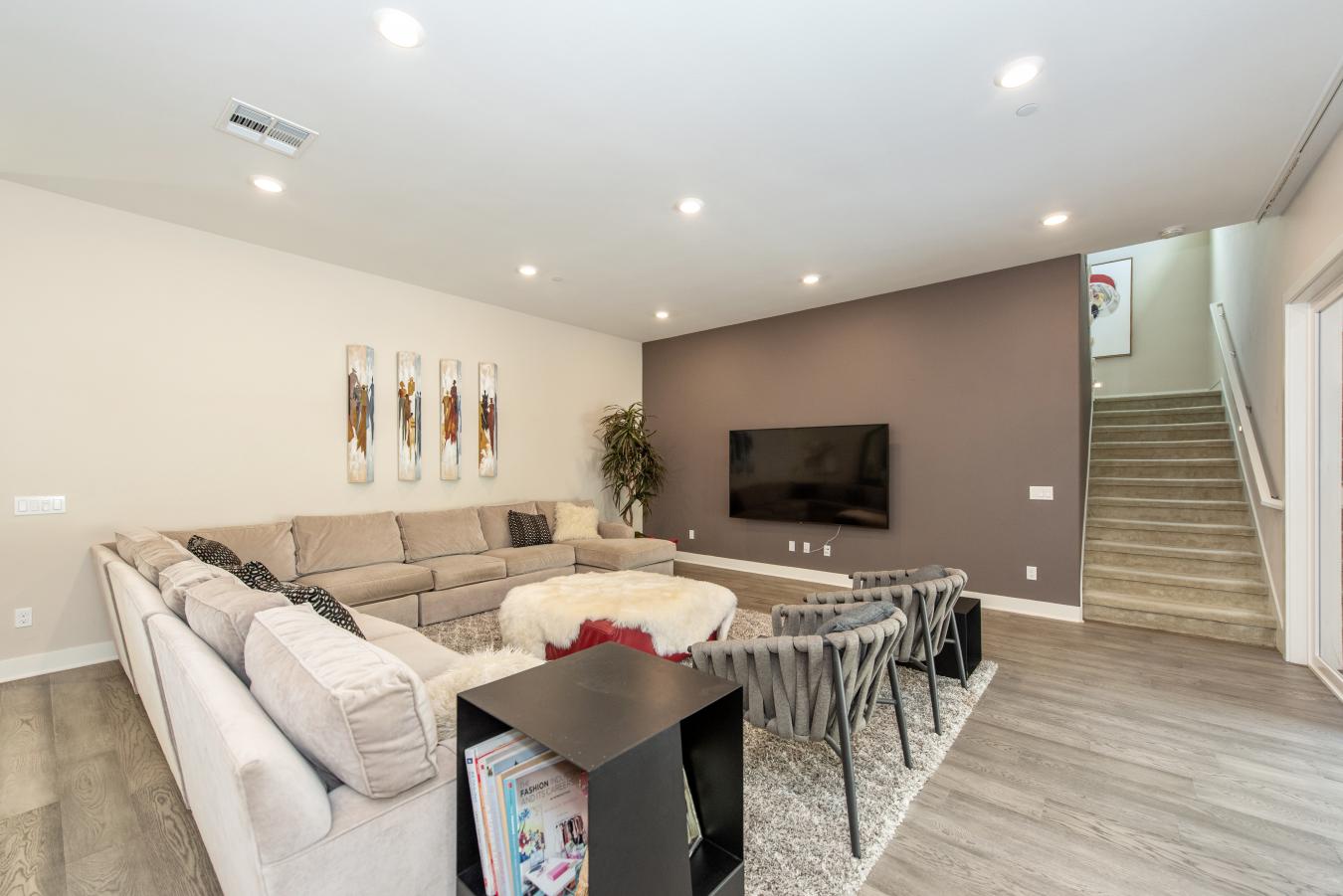 Irvine, Orange, 92618, United States, 4 Bedrooms Bedrooms, ,4 BathroomsBathrooms,Residential,For Sale,1892359