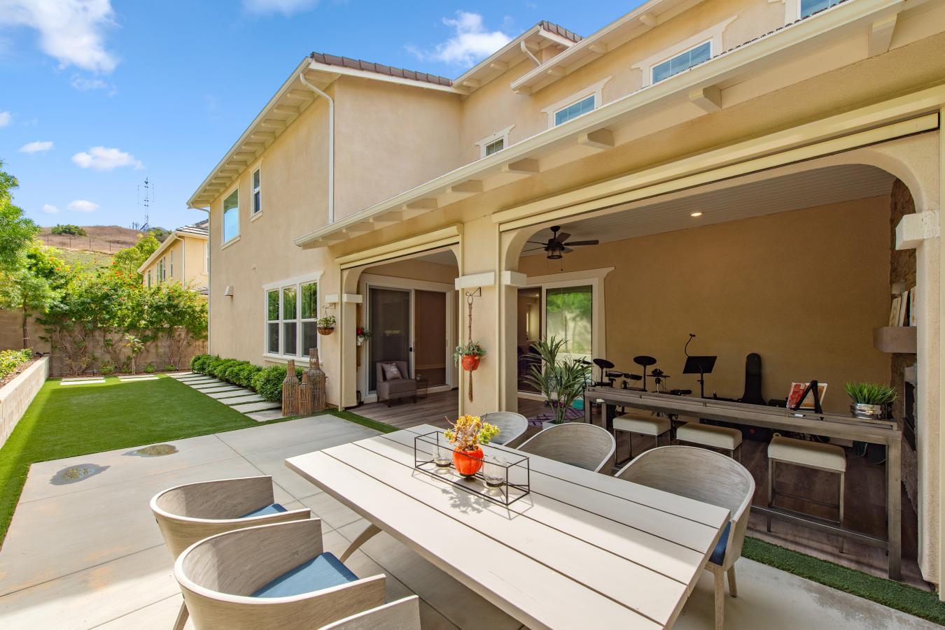 Irvine, Orange, 92618, United States, 4 Bedrooms Bedrooms, ,4 BathroomsBathrooms,Residential,For Sale,1892359