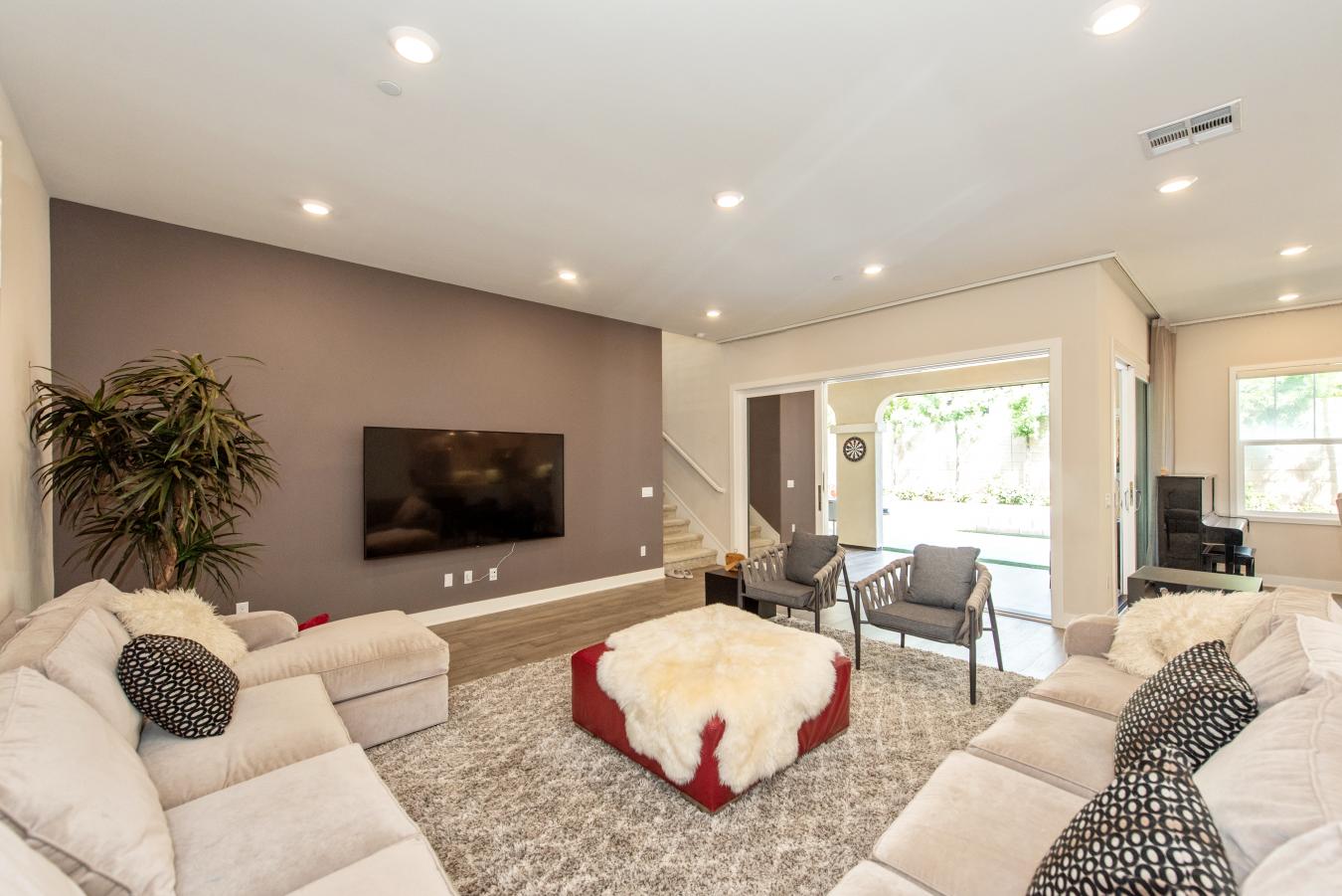 Irvine, Orange, 92618, United States, 4 Bedrooms Bedrooms, ,4 BathroomsBathrooms,Residential,For Sale,1892359