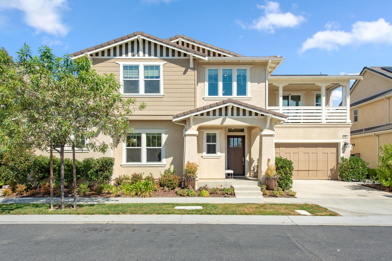 Irvine, Orange, 92618, United States, 4 Bedrooms Bedrooms, ,4 BathroomsBathrooms,Residential,For Sale,1892359