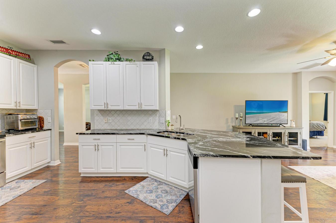 Ellenton, Manatee, 34222, United States, 4 Bedrooms Bedrooms, ,3 BathroomsBathrooms,Residential,For Sale,1892356
