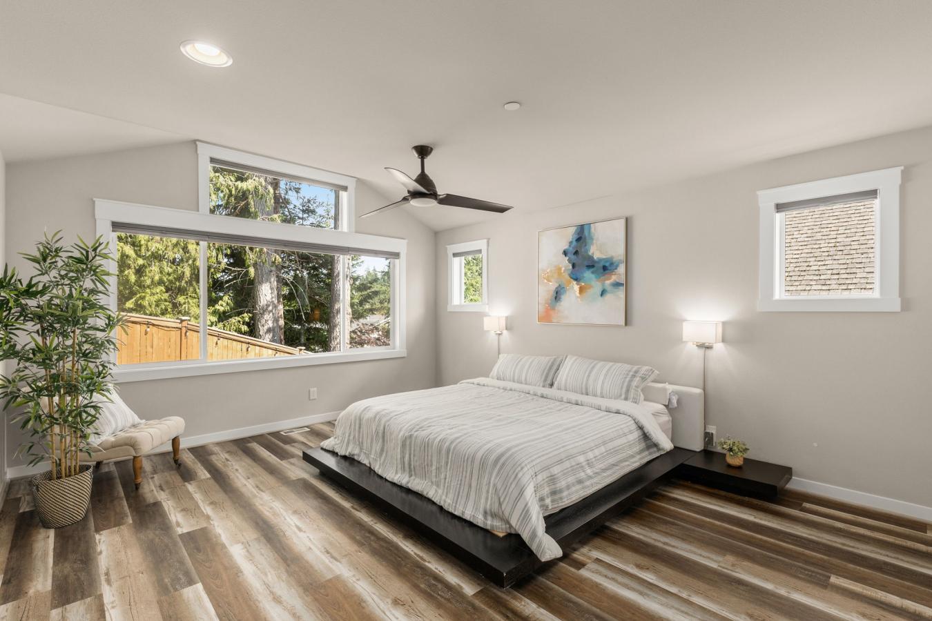 Redmond, King, 98052, United States, 5 Bedrooms Bedrooms, ,3 BathroomsBathrooms,Residential,For Sale,1892353