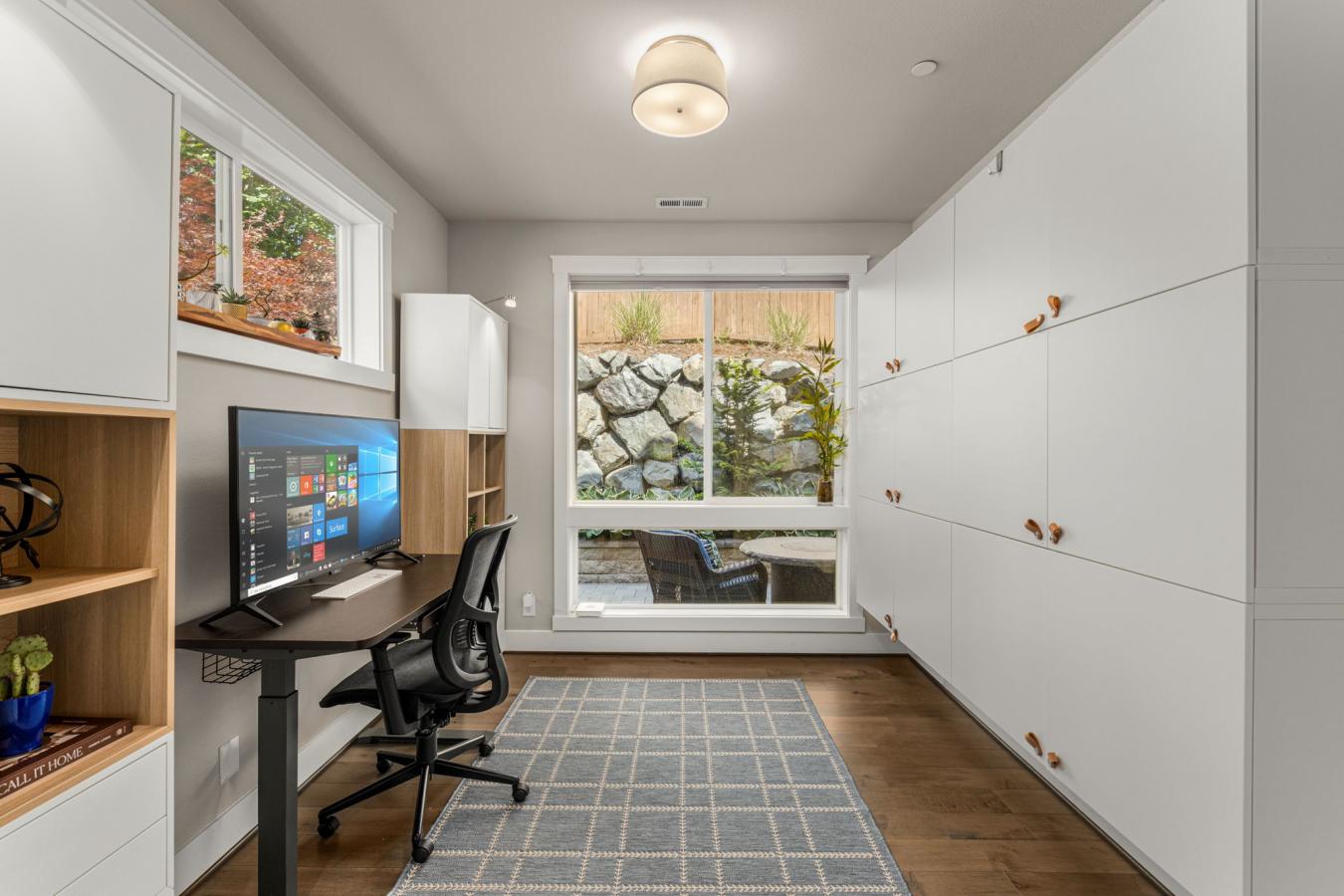 Redmond, King, 98052, United States, 5 Bedrooms Bedrooms, ,3 BathroomsBathrooms,Residential,For Sale,1892353