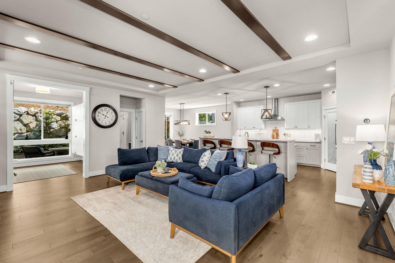 Redmond, King, 98052, United States, 5 Bedrooms Bedrooms, ,3 BathroomsBathrooms,Residential,For Sale,1892353