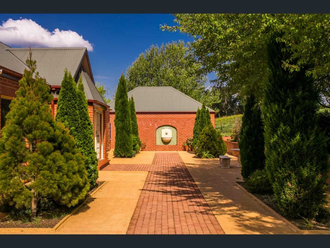 Bowral, NSW, 2576, Australia, 8 Bedrooms Bedrooms, ,4 BathroomsBathrooms,Residential,For Sale,1892352