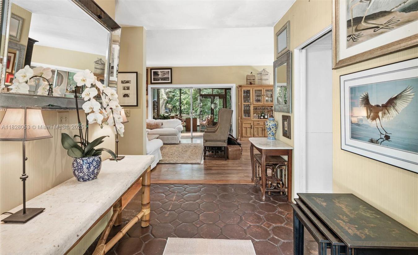 Miami, Florida, 33133, United States, 4 Bedrooms Bedrooms, ,5 BathroomsBathrooms,Residential,For Sale,1888359