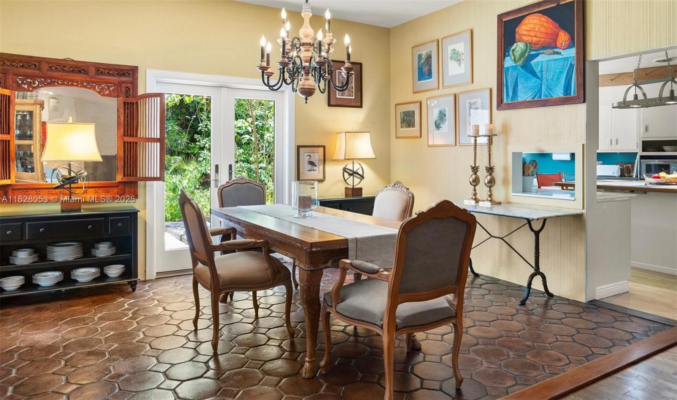 Miami, Florida, 33133, United States, 4 Bedrooms Bedrooms, ,5 BathroomsBathrooms,Residential,For Sale,1888359