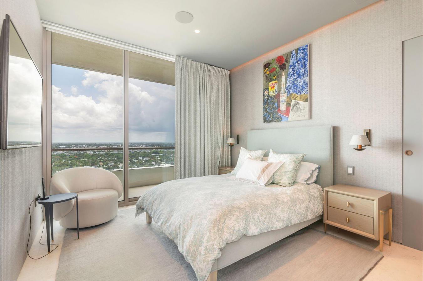 West Palm Beach, Florida, 33401, United States, 3 Bedrooms Bedrooms, ,3 BathroomsBathrooms,Residential,For Sale,1888355