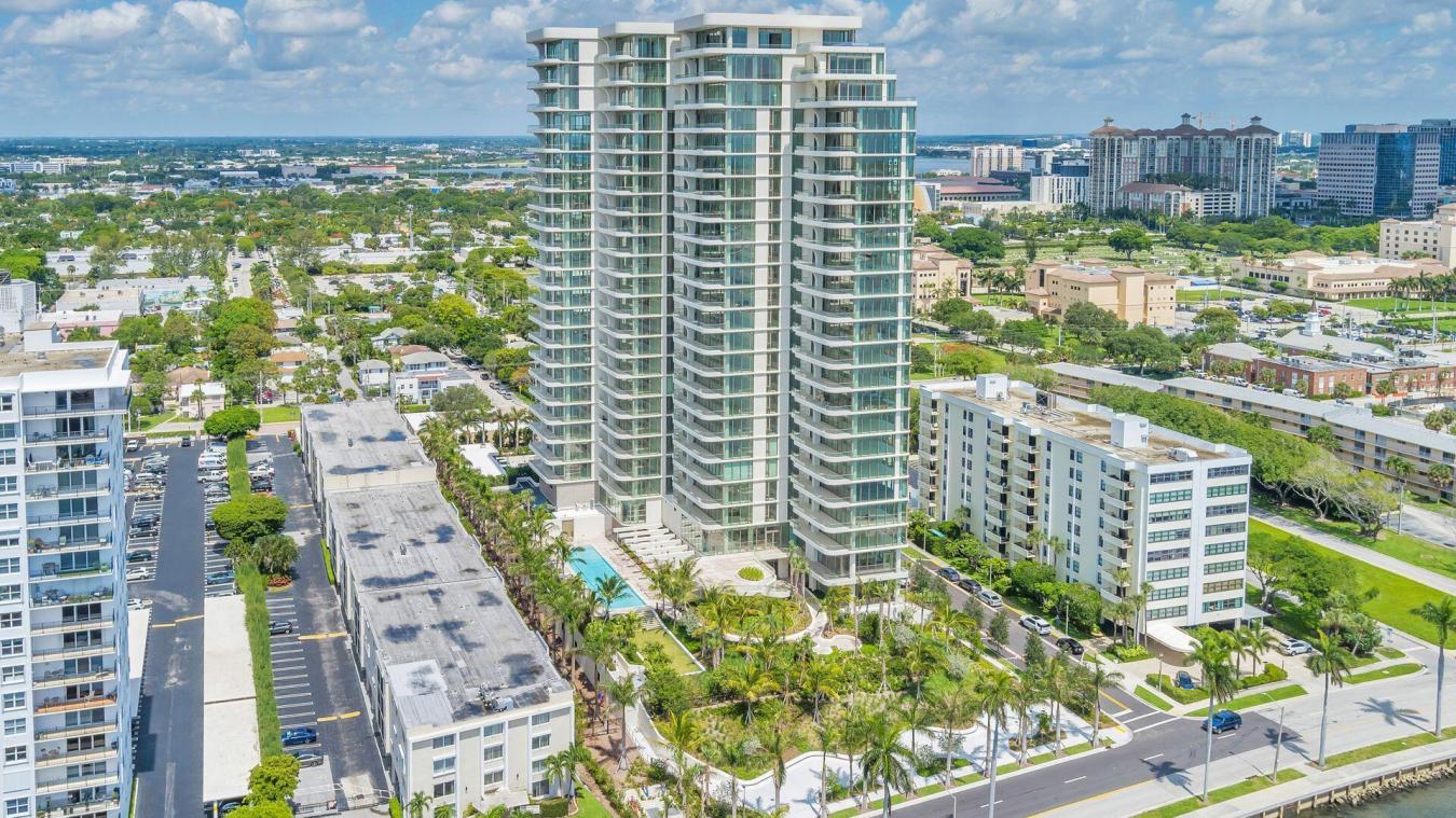 West Palm Beach, Florida, 33401, United States, 3 Bedrooms Bedrooms, ,3 BathroomsBathrooms,Residential,For Sale,1888355