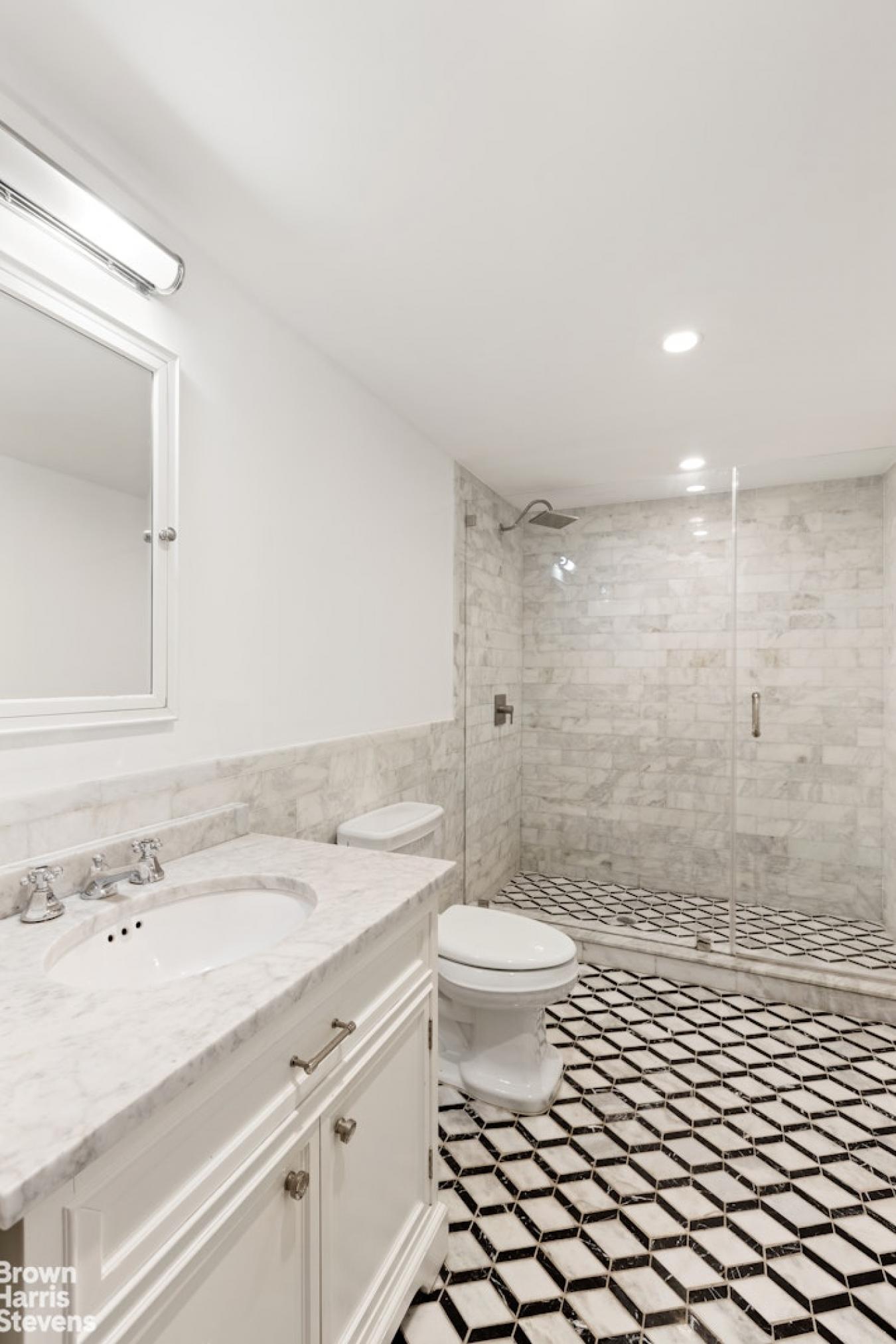 Bedford-Stuyvesant, New York, 11216, United States, 5 Bedrooms Bedrooms, ,5 BathroomsBathrooms,Residential,For Sale,1944221