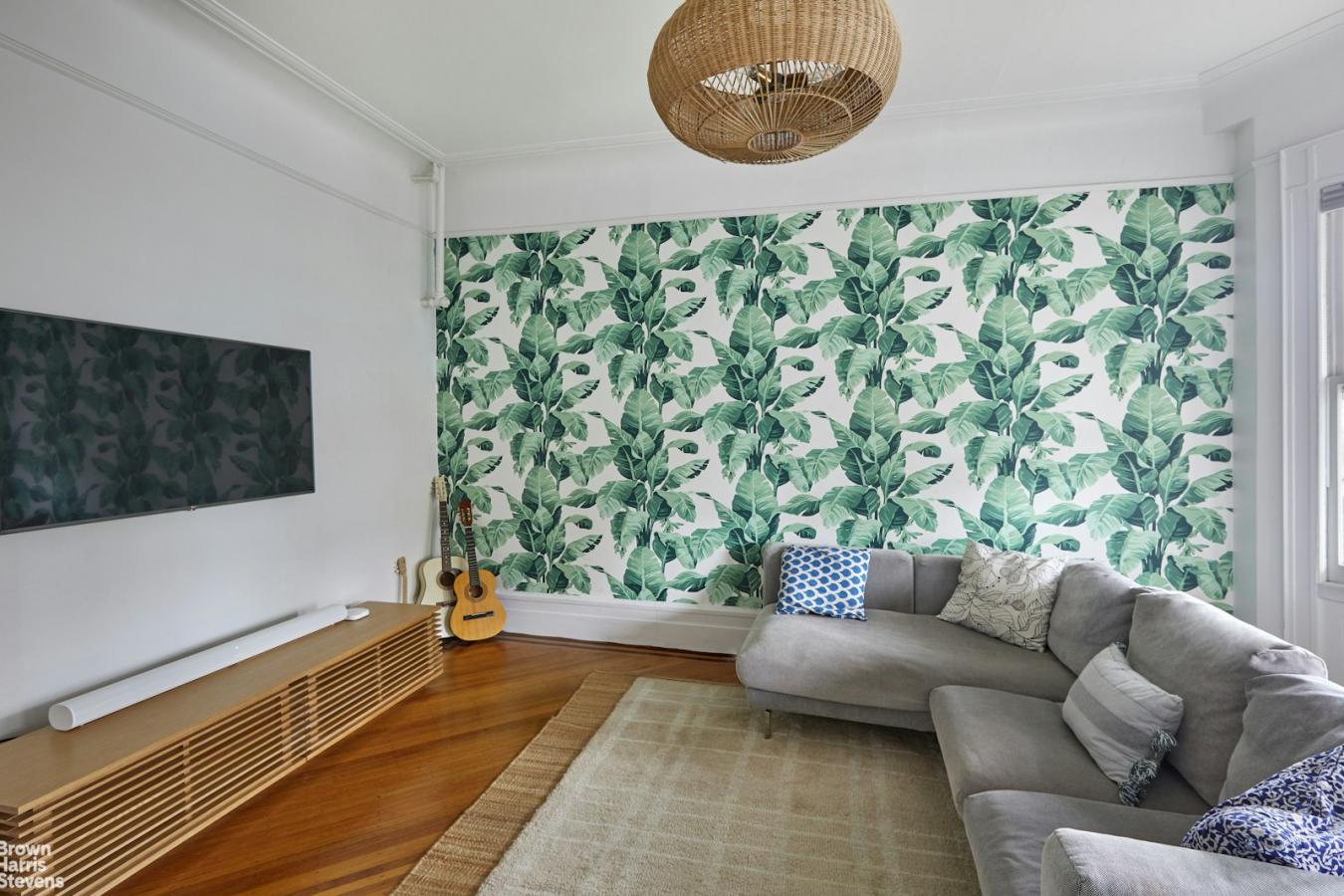 Ditmas Park, New York, 11210, United States, 7 Bedrooms Bedrooms, ,3 BathroomsBathrooms,Residential,For Sale,1952730