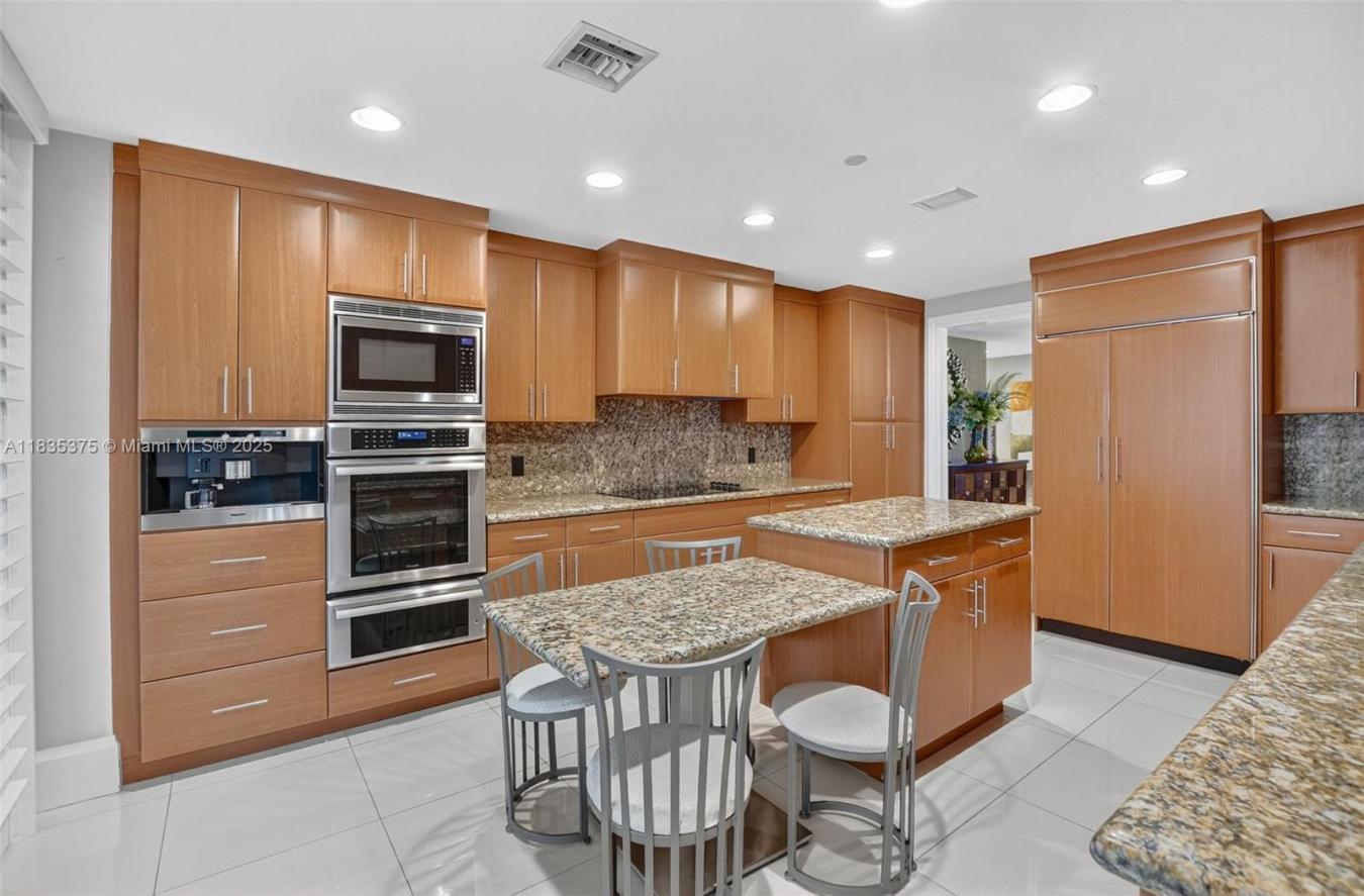 Boca Raton, Florida, 33432, United States, 3 Bedrooms Bedrooms, ,3 BathroomsBathrooms,Residential,For Sale,1888339