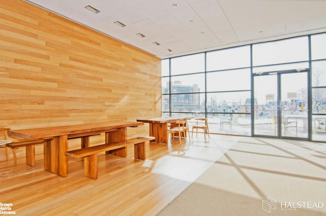 Long Island City, New York, 11101, United States, 2 Bedrooms Bedrooms, ,2 BathroomsBathrooms,Residential,For Sale,1888336