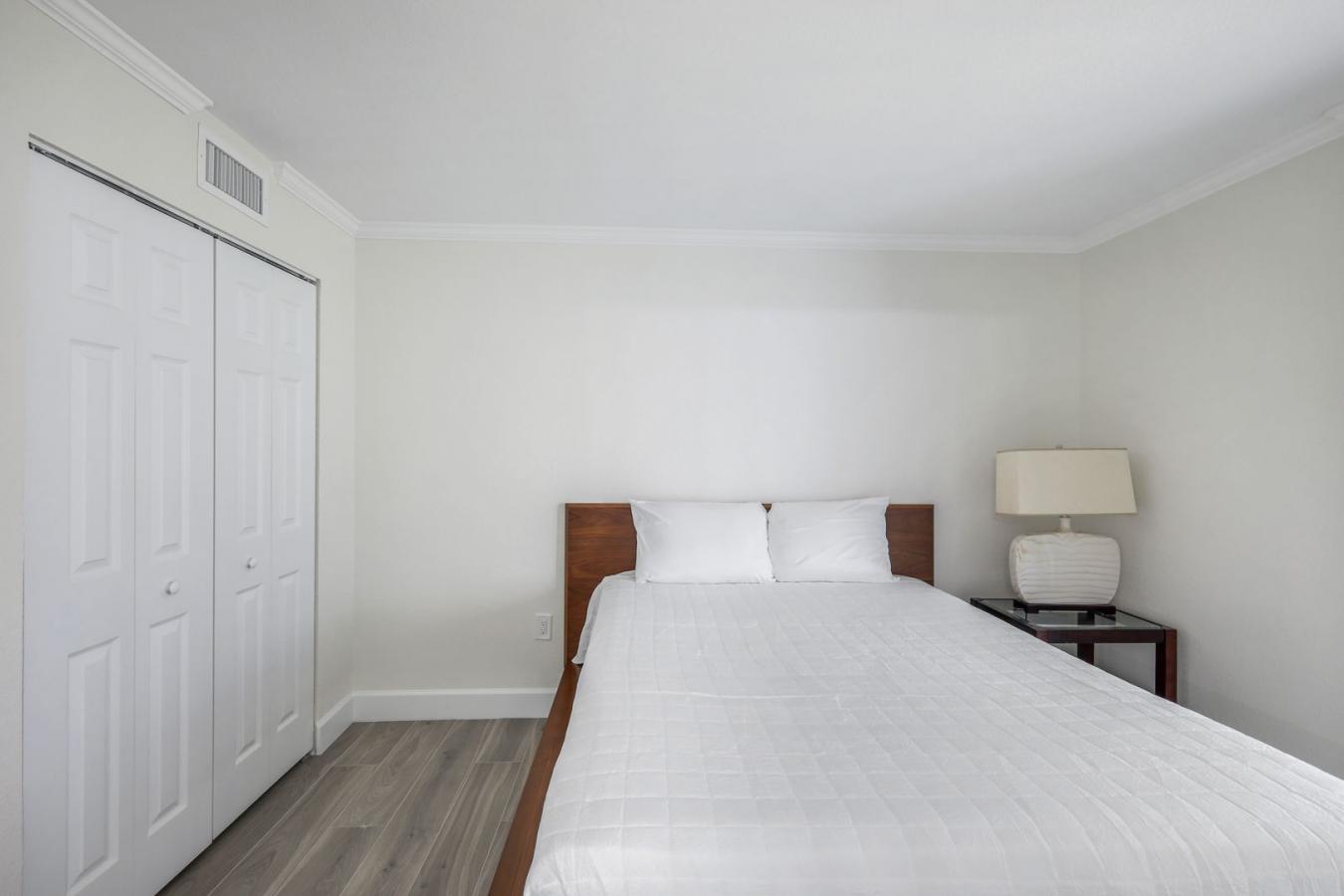 Sanibel, Lee, 33957, United States, 1 Bedroom Bedrooms, ,1 BathroomBathrooms,Residential,For Sale,1888331
