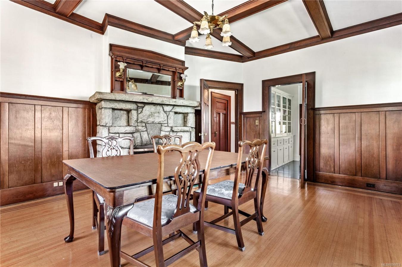 Saanich, BC, V8N 3S3, Canada, 7 Bedrooms Bedrooms, ,Residential,For Sale,1892344