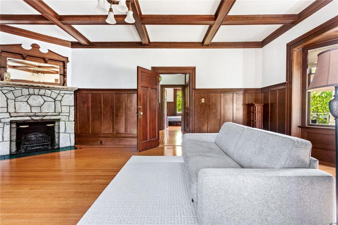 Saanich, BC, V8N 3S3, Canada, 7 Bedrooms Bedrooms, ,Residential,For Sale,1892344