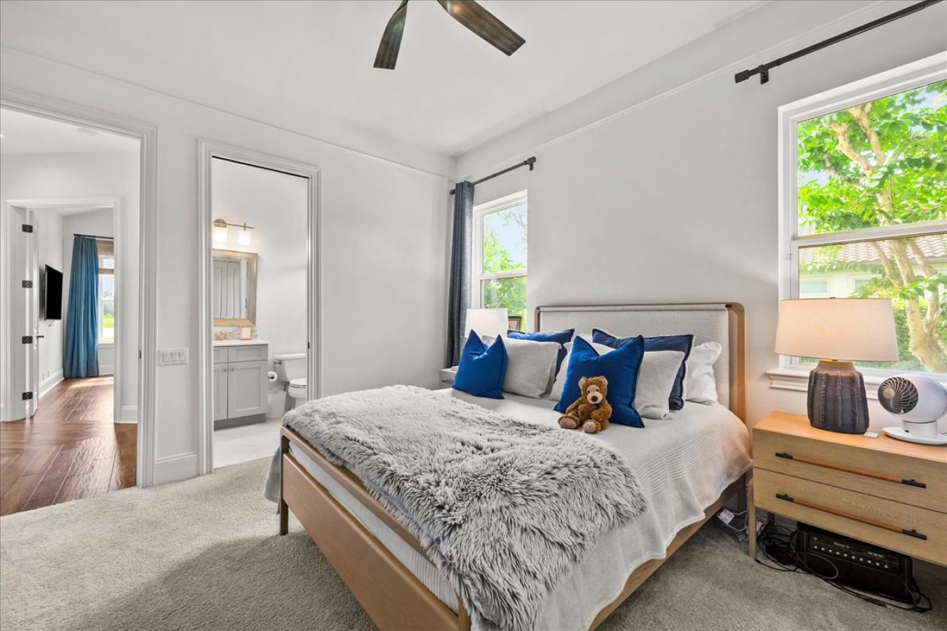 Jacksonville, Florida, 32224, United States, 5 Bedrooms Bedrooms, ,4 BathroomsBathrooms,Residential,For Sale,1888329