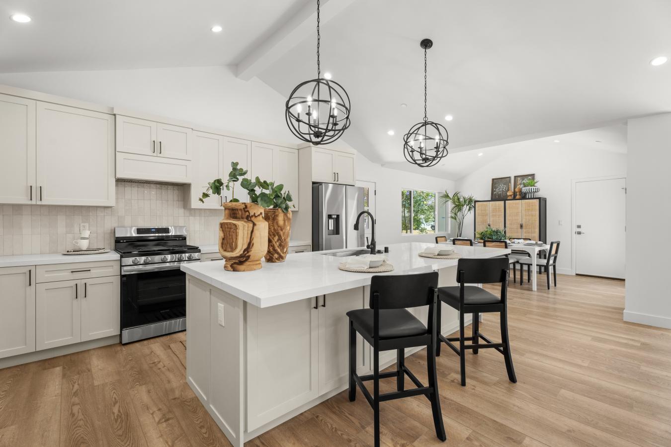 Westchester, California, 90045, United States, 4 Bedrooms Bedrooms, ,3 BathroomsBathrooms,Residential,For Sale,1892337
