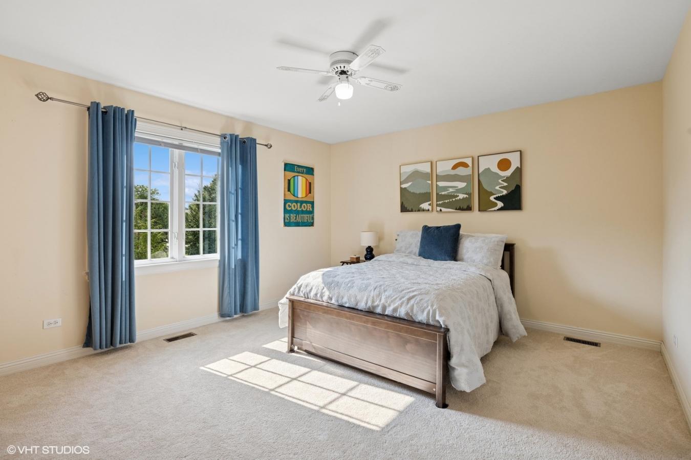 Libertyville, Illinois, 60048, United States, 4 Bedrooms Bedrooms, ,3 BathroomsBathrooms,Residential,For Sale,1892334