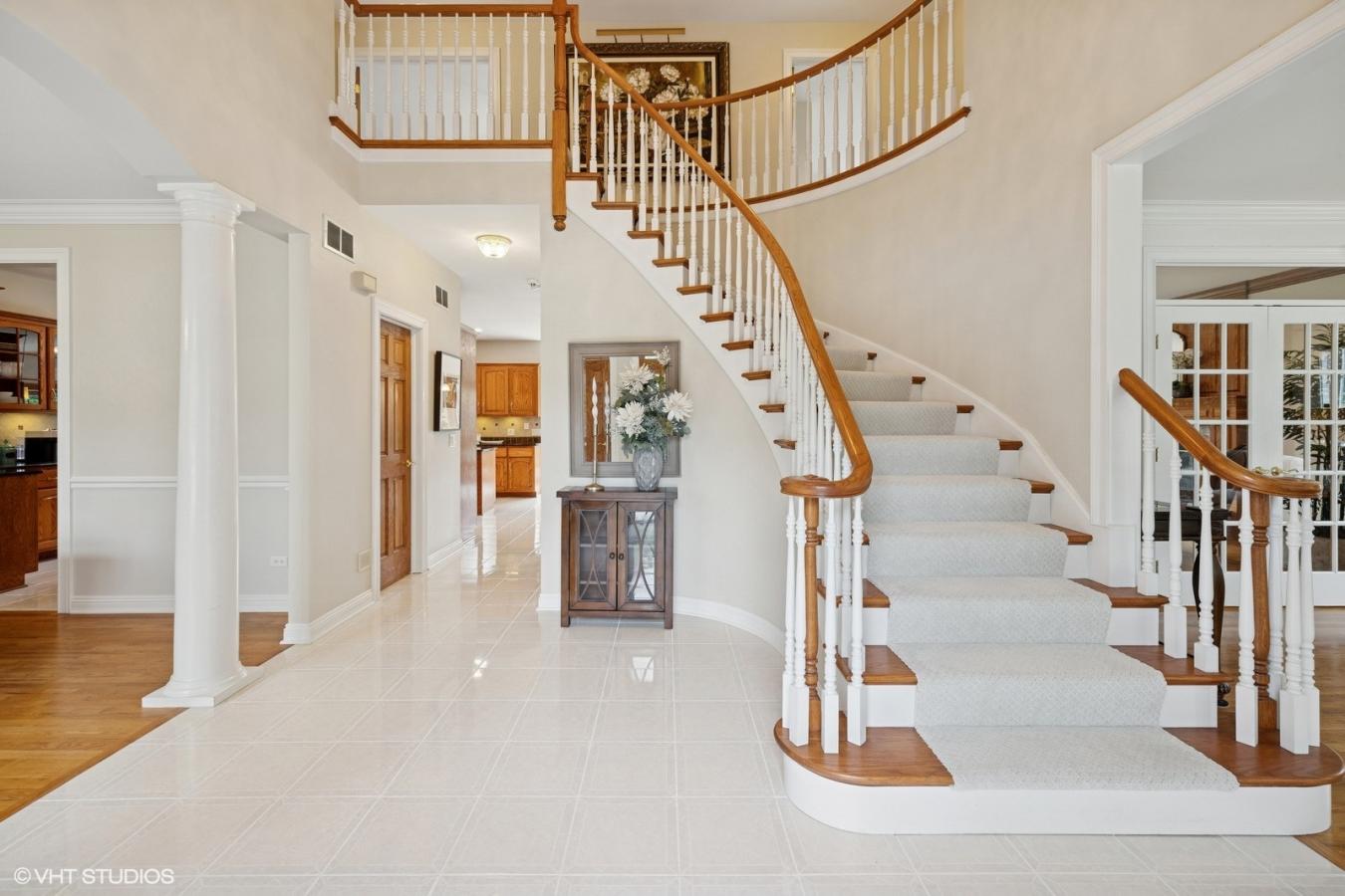 Libertyville, Illinois, 60048, United States, 4 Bedrooms Bedrooms, ,3 BathroomsBathrooms,Residential,For Sale,1892334