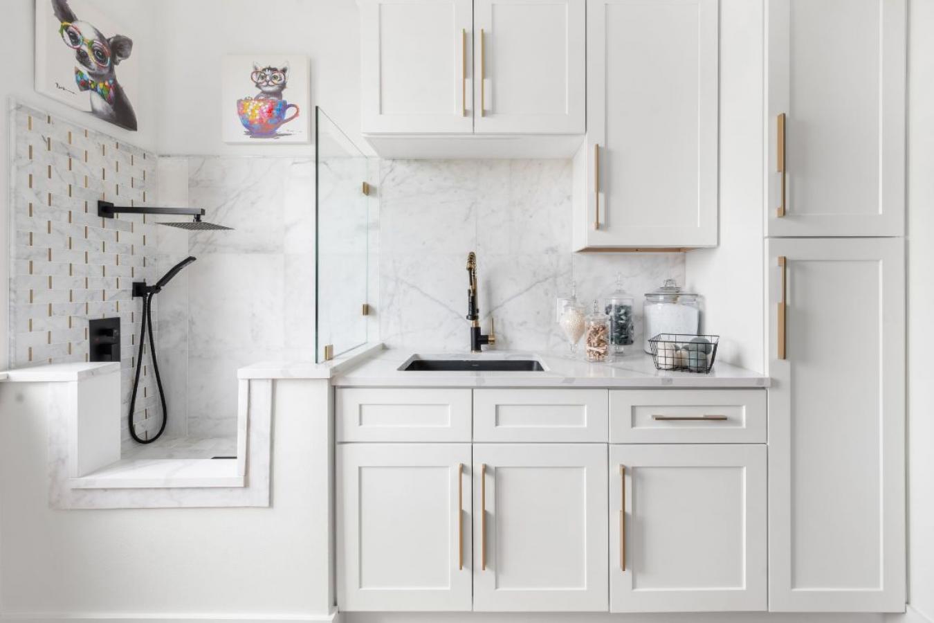 Kingsland, Texas, 78639, United States, 5 Bedrooms Bedrooms, ,5 BathroomsBathrooms,Residential,For Sale,1892332