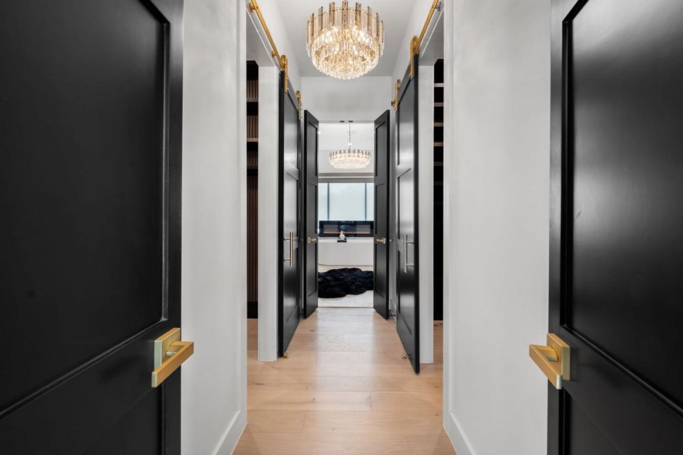 Kingsland, Texas, 78639, United States, 5 Bedrooms Bedrooms, ,5 BathroomsBathrooms,Residential,For Sale,1892332