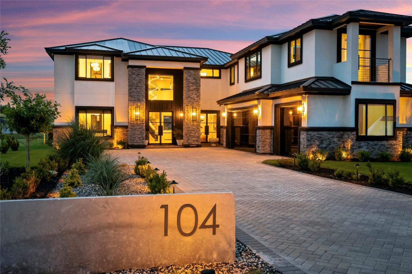 Kingsland, Texas, 78639, United States, 5 Bedrooms Bedrooms, ,5 BathroomsBathrooms,Residential,For Sale,1892332