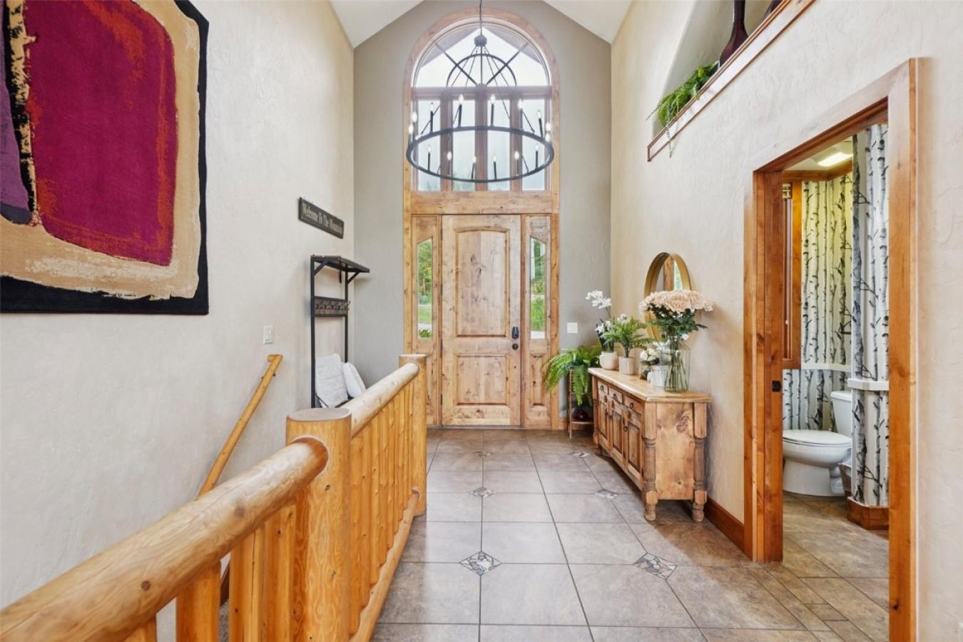 Silverthorne, Colorado, 80498, United States, 4 Bedrooms Bedrooms, ,2 BathroomsBathrooms,Residential,For Sale,1893162