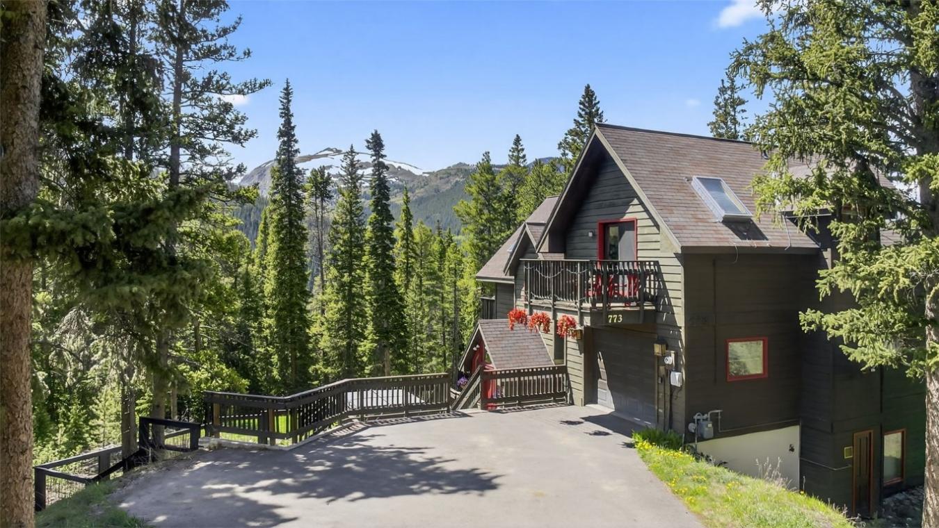 Breckenridge, Colorado, 80424, United States, 4 Bedrooms Bedrooms, ,2 BathroomsBathrooms,Residential,For Sale,1893163