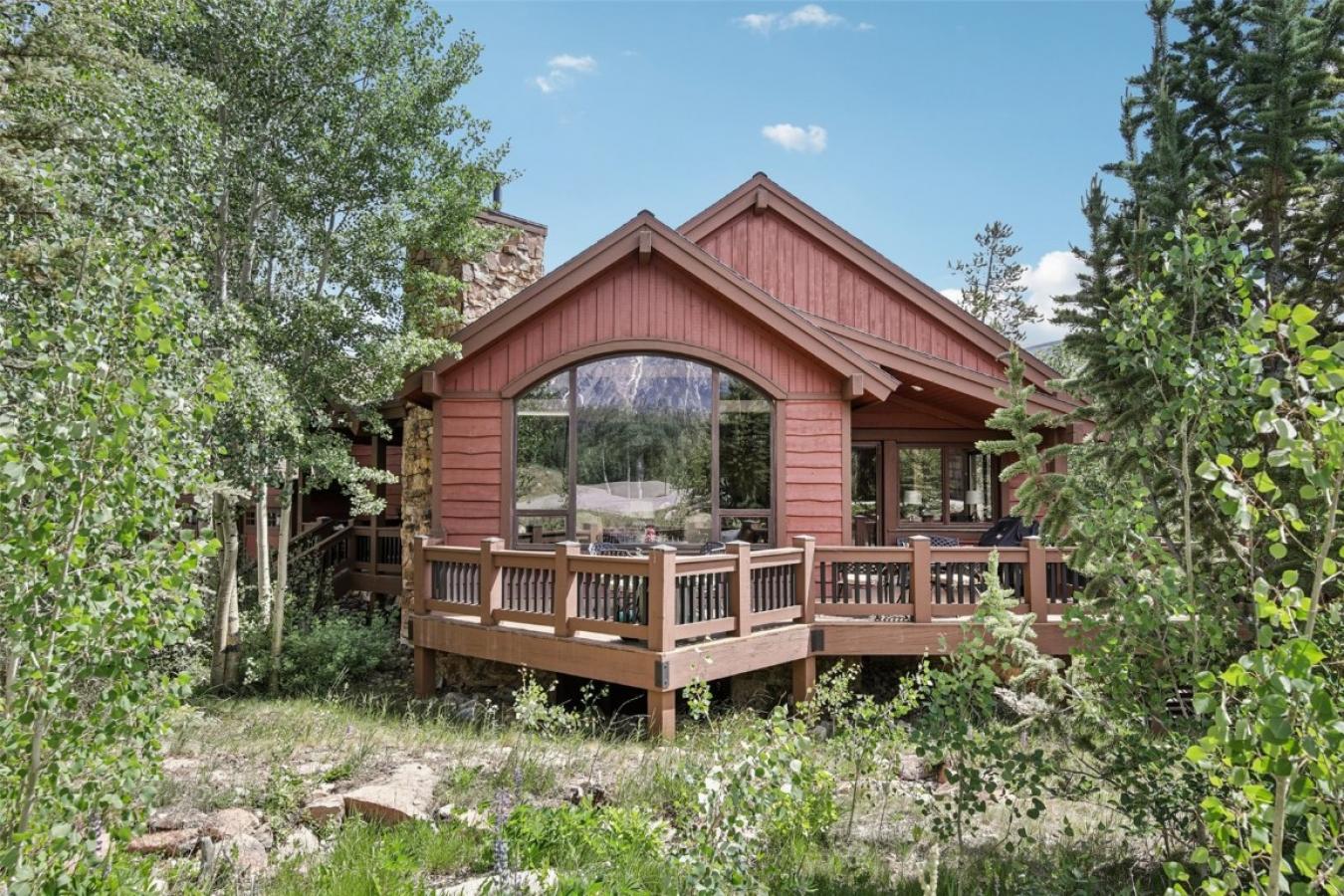 Silverthorne, Colorado, 80498, United States, 4 Bedrooms Bedrooms, ,2 BathroomsBathrooms,Residential,For Sale,1893156