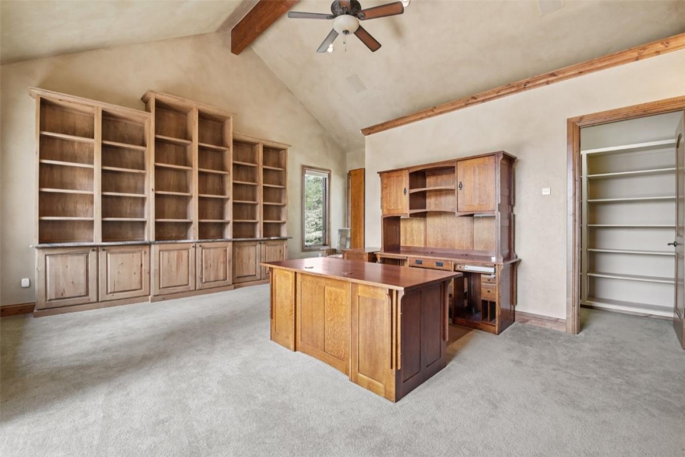 Dillon, Colorado, 80435, United States, 6 Bedrooms Bedrooms, ,3 BathroomsBathrooms,Residential,For Sale,1893153