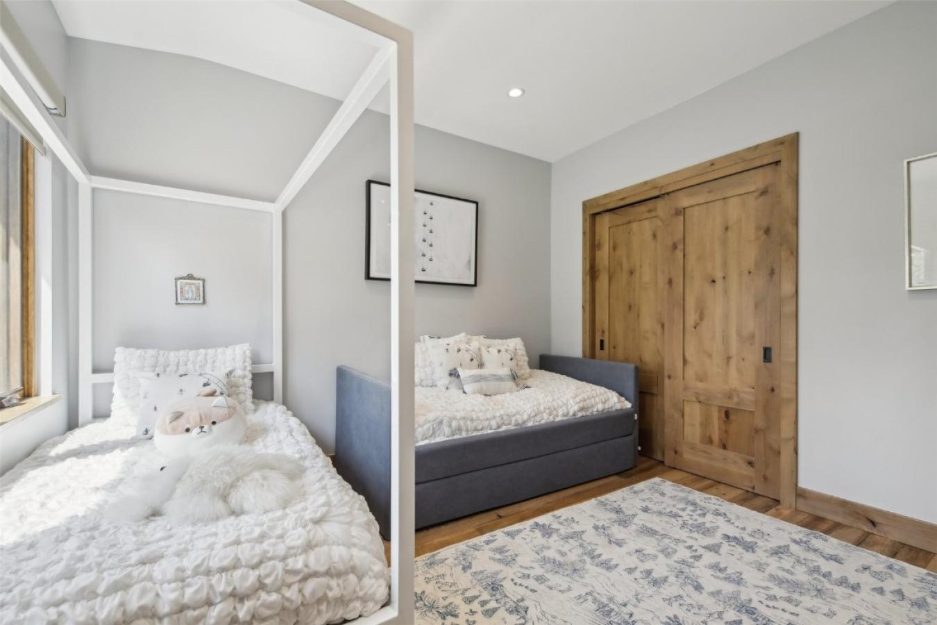 Breckenridge, Colorado, 80424, United States, 5 Bedrooms Bedrooms, ,5 BathroomsBathrooms,Residential,For Sale,1893152