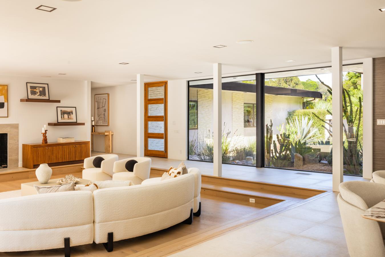Beverly Hills, California, 90210, United States, 6 Bedrooms Bedrooms, ,4 BathroomsBathrooms,Residential,For Sale,1888326