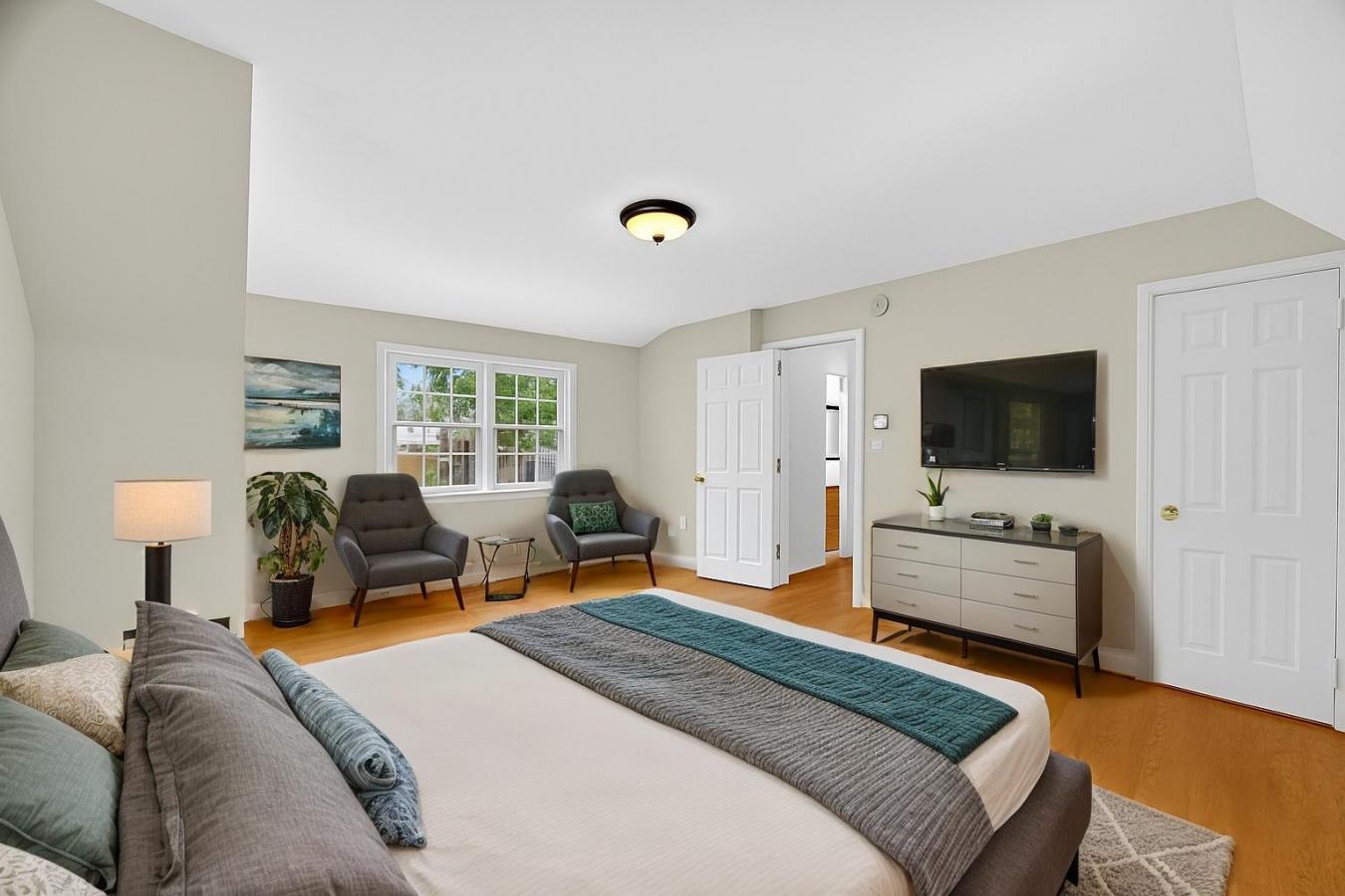 Silver Spring, Montgomery, MD, 20904, United States, 3 Bedrooms Bedrooms, ,3 BathroomsBathrooms,Residential,For Sale,1893149