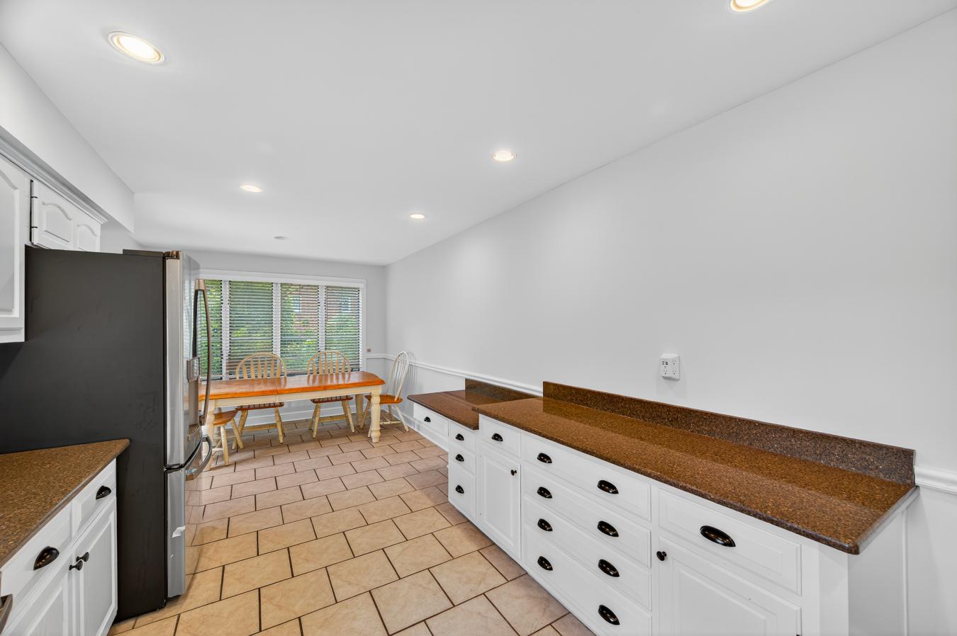Silver Spring, Montgomery, MD, 20904, United States, 3 Bedrooms Bedrooms, ,3 BathroomsBathrooms,Residential,For Sale,1893149