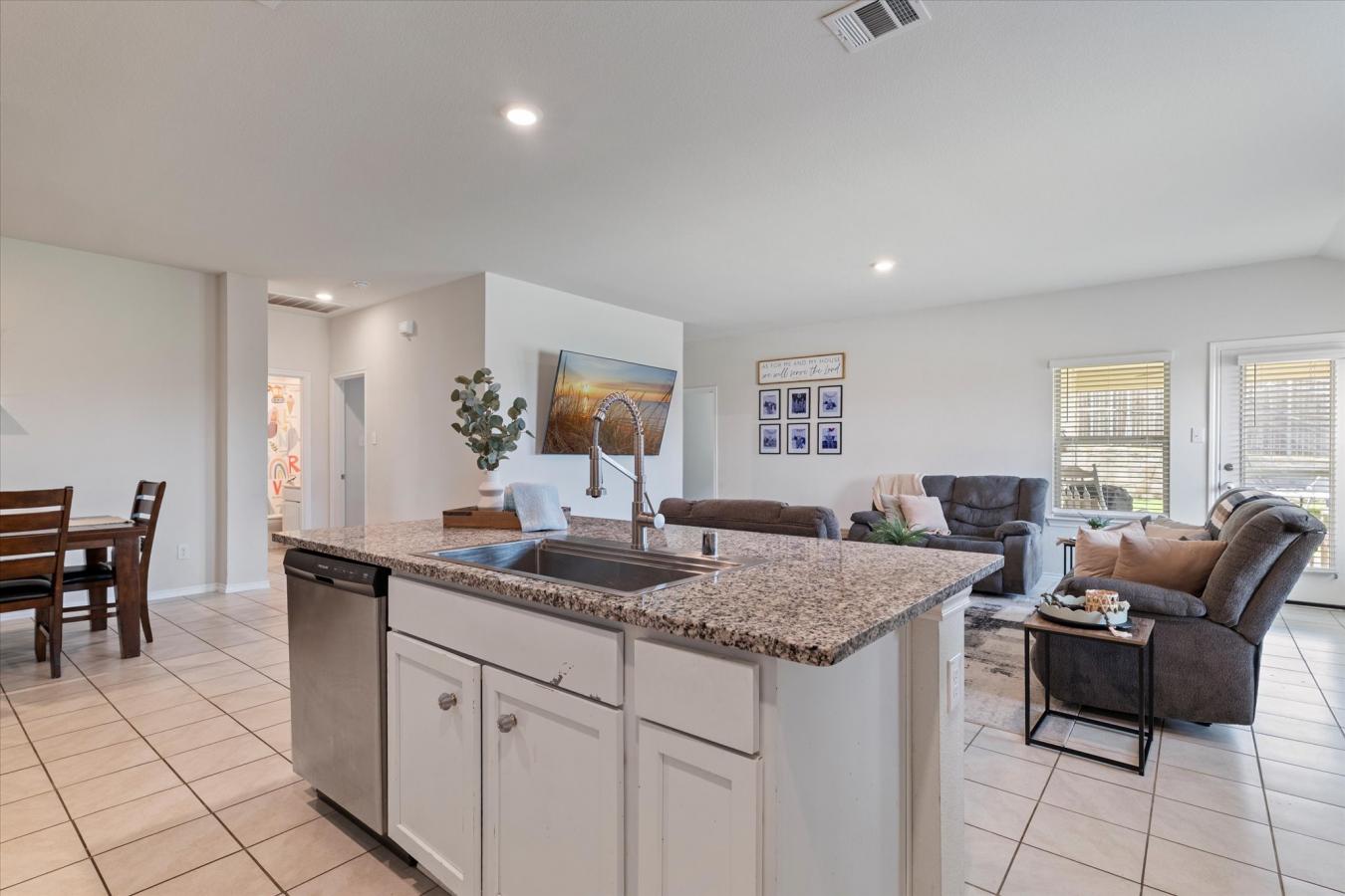 511 Saw Mill Road, Royse City, Collin, 75189, United States, 4 Bedrooms Bedrooms, ,1 BathroomBathrooms,Residential,For Sale,511 Saw Mill Road,20994764