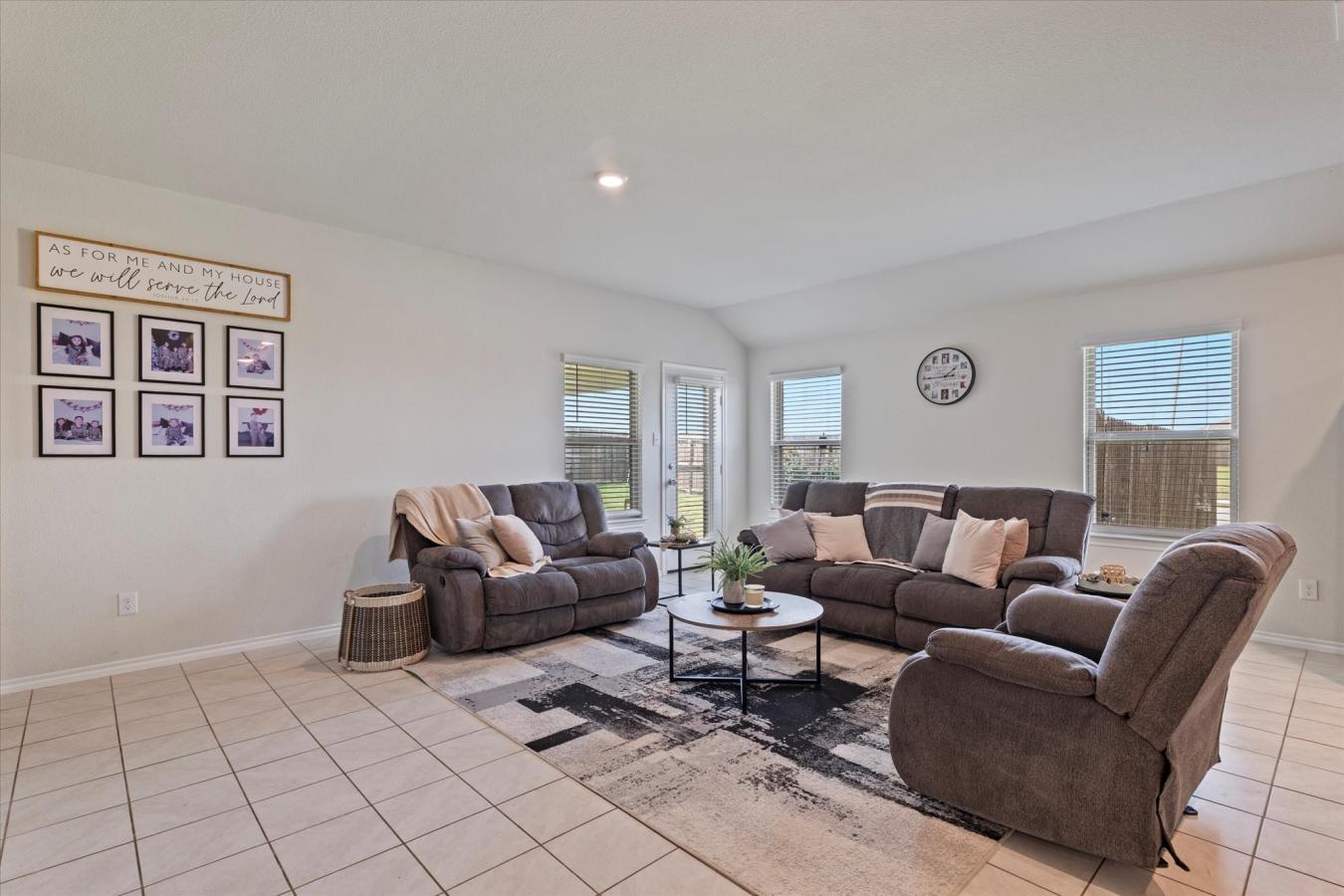 511 Saw Mill Road, Royse City, Collin, 75189, United States, 4 Bedrooms Bedrooms, ,1 BathroomBathrooms,Residential,For Sale,511 Saw Mill Road,20994764