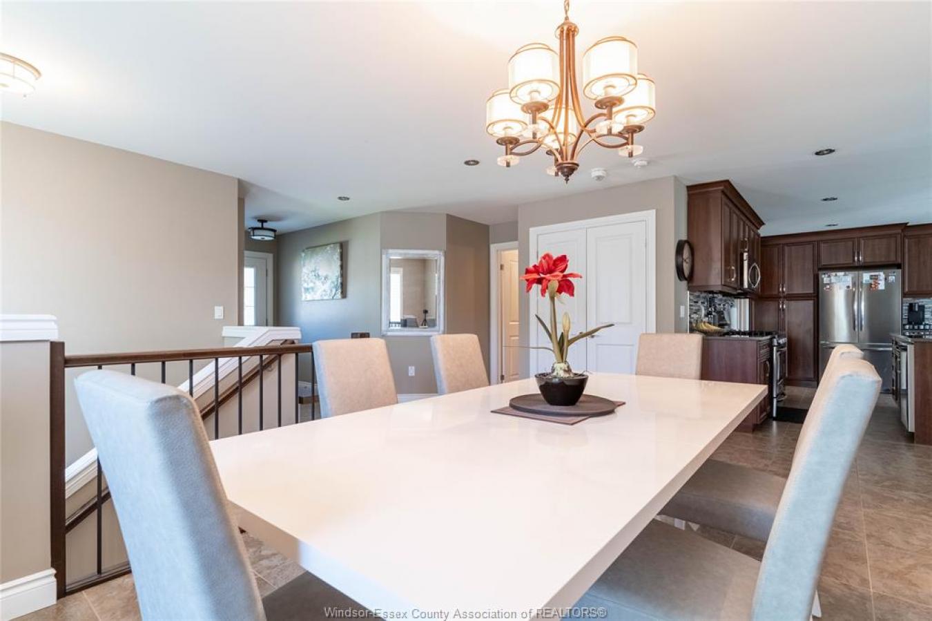 Windsor, ON, N8P 0B7, Canada, 4 Bedrooms Bedrooms, ,3 BathroomsBathrooms,Residential,For Sale,1893145