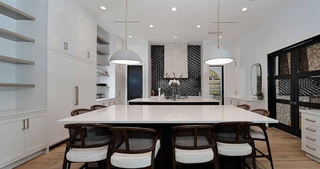 Montgomery, Texas, 77316, United States, 5 Bedrooms Bedrooms, ,5 BathroomsBathrooms,Residential,For Sale,1893142