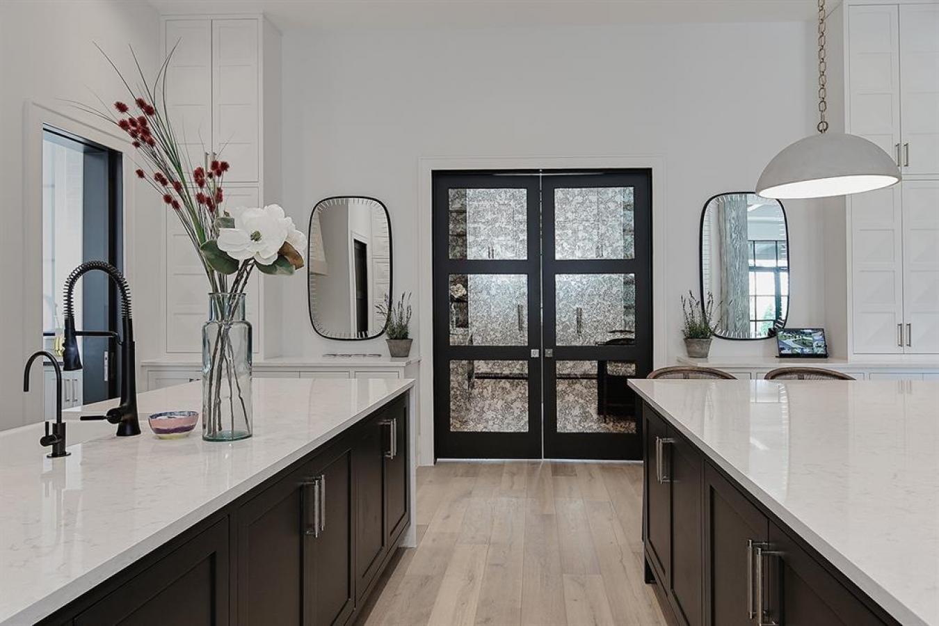 Montgomery, Texas, 77316, United States, 5 Bedrooms Bedrooms, ,5 BathroomsBathrooms,Residential,For Sale,1893142