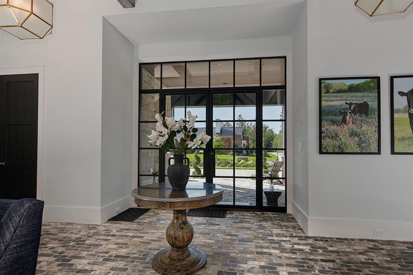 Montgomery, Texas, 77316, United States, 5 Bedrooms Bedrooms, ,5 BathroomsBathrooms,Residential,For Sale,1893142