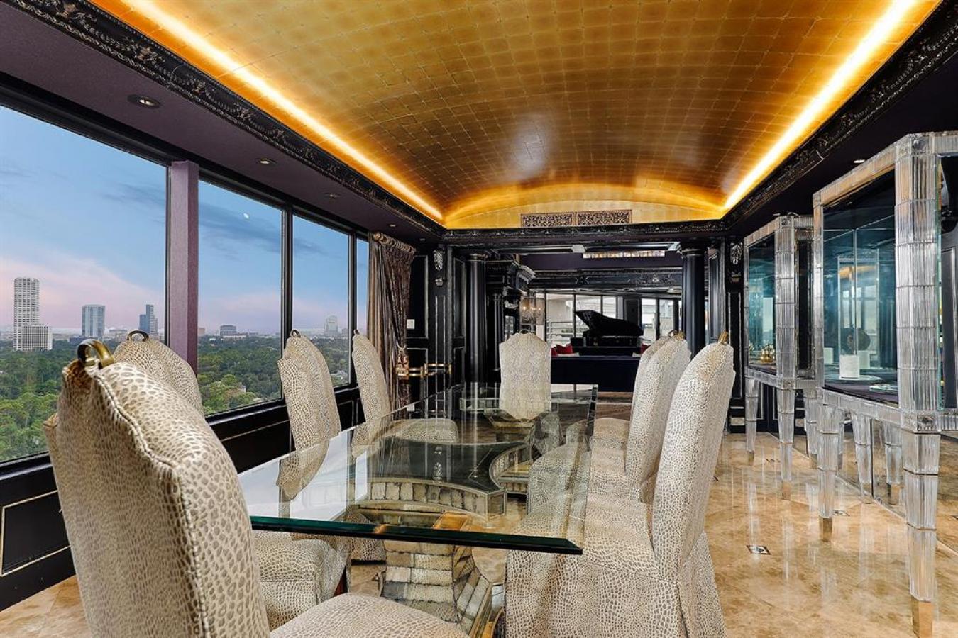 Houston, Texas, 77007, United States, 4 Bedrooms Bedrooms, ,5 BathroomsBathrooms,Residential,For Sale,1893139