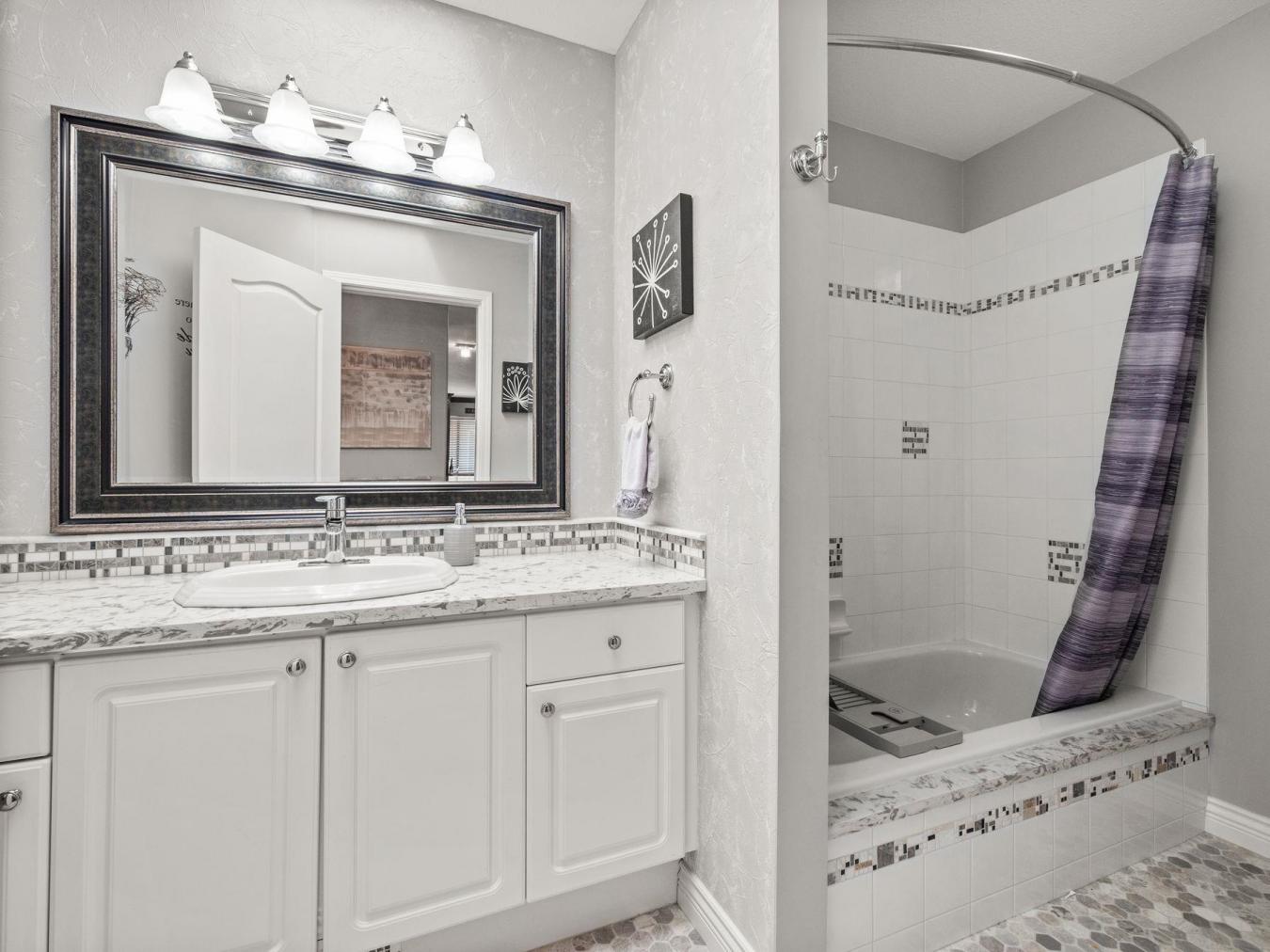 Mission, BC, V2V 4Y5, Canada, 5 Bedrooms Bedrooms, ,3 BathroomsBathrooms,Residential,For Sale,1893135