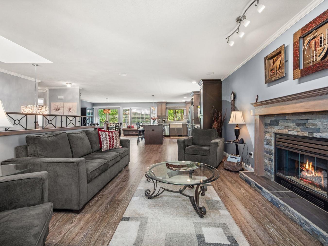 Mission, BC, V2V 4Y5, Canada, 5 Bedrooms Bedrooms, ,3 BathroomsBathrooms,Residential,For Sale,1893135