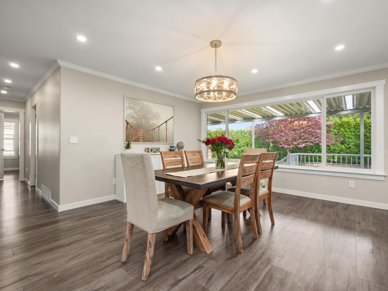 Chilliwack, BC, V2R 5L1, Canada, 5 Bedrooms Bedrooms, ,3 BathroomsBathrooms,Residential,For Sale,1893134