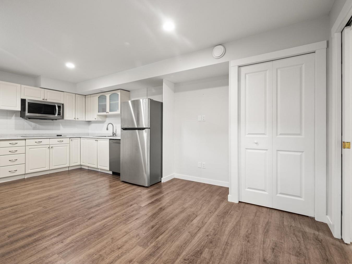 Chilliwack, BC, V2R 5L1, Canada, 5 Bedrooms Bedrooms, ,3 BathroomsBathrooms,Residential,For Sale,1893134