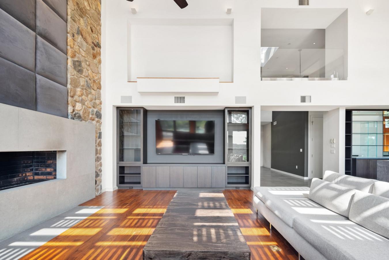 Lyme, New London, 06371, United States, 3 Bedrooms Bedrooms, ,5 BathroomsBathrooms,Residential,For Sale,1888324